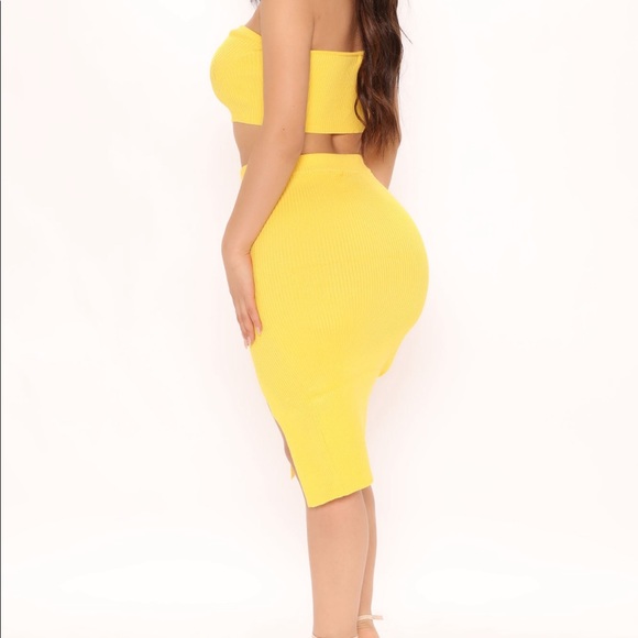 Yellow set - Picture 2 of 2